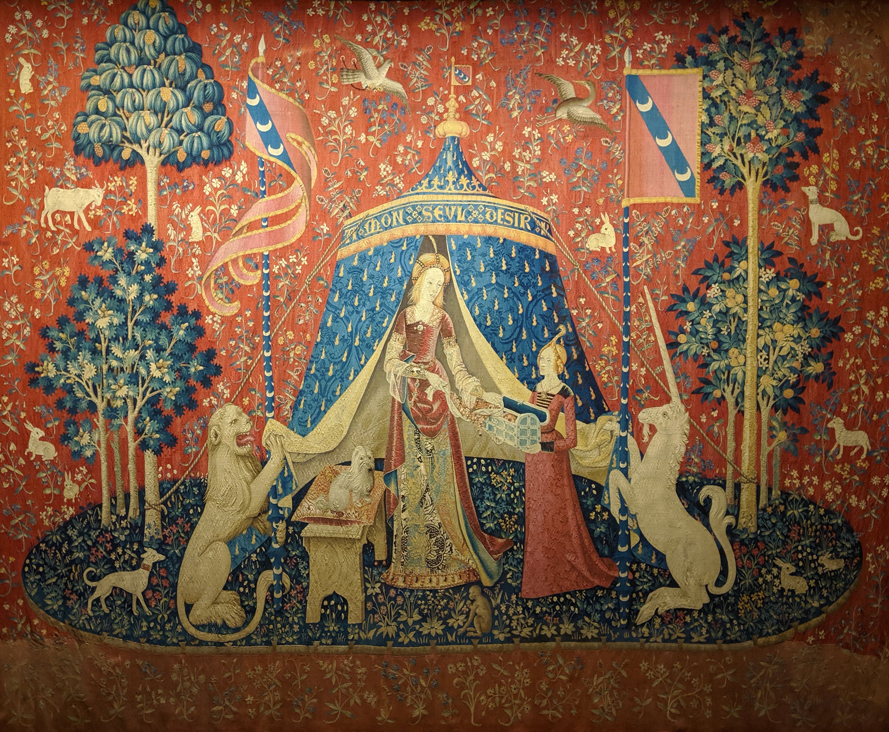 image 14 the-lady-and-the-unicorn-a-mon-seul-desir-11080.jpg